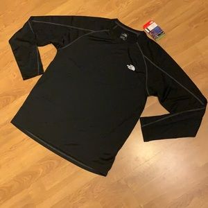 NWT The North Face Voltage Long Sleeve Crew Tee, M